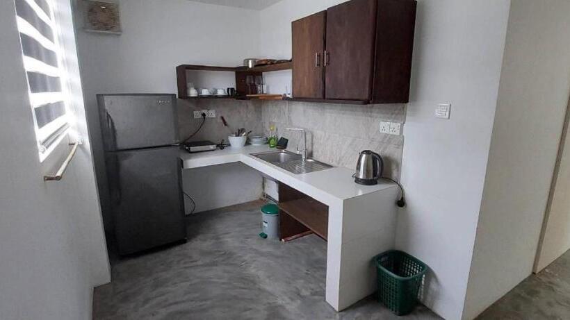 آپارتمان 1 خوابه, Nava B&b