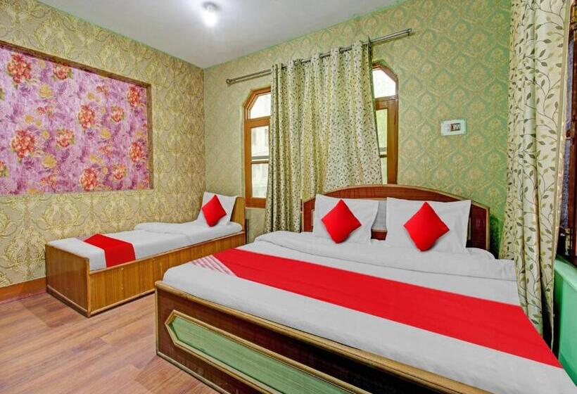 اتاق استاندارد, Oyo Flagship 81121  Farhad