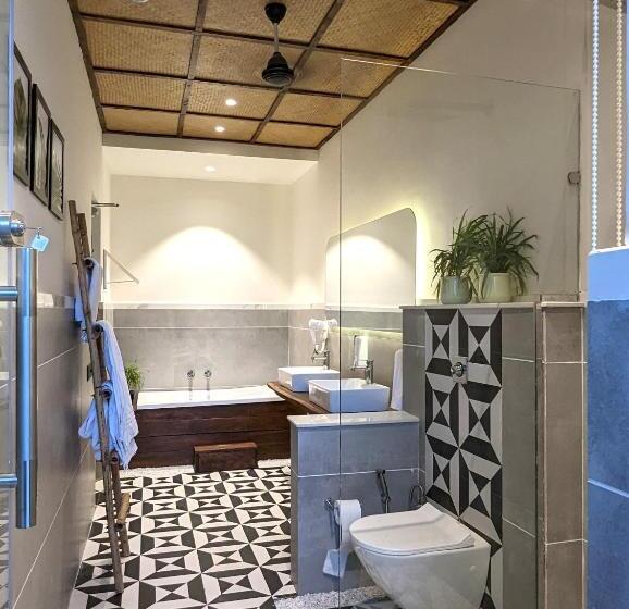 اتاق استاندارد با تخت بزرگ, Cape House