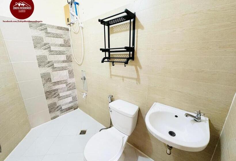 Четырехместный Номер Стандарт с Балконом, Zukiya Residences Baguio