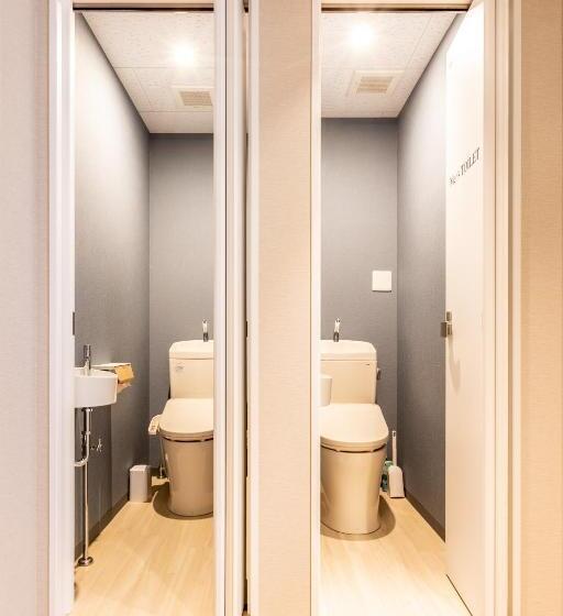ルームシェアのワンベッド, Akasaka The Hostel