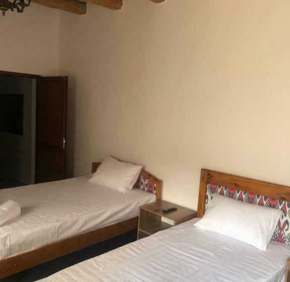 اتاق استاندارد سه نفره, Dolon B&b