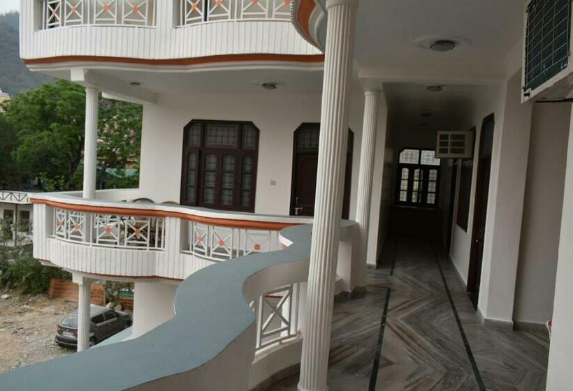 Номер Deluxe, Classic Inn By Meera Hotels , Rishikesh