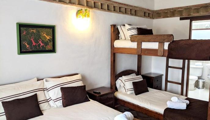 Четырехместный Номер Стандарт, Boutique La Española