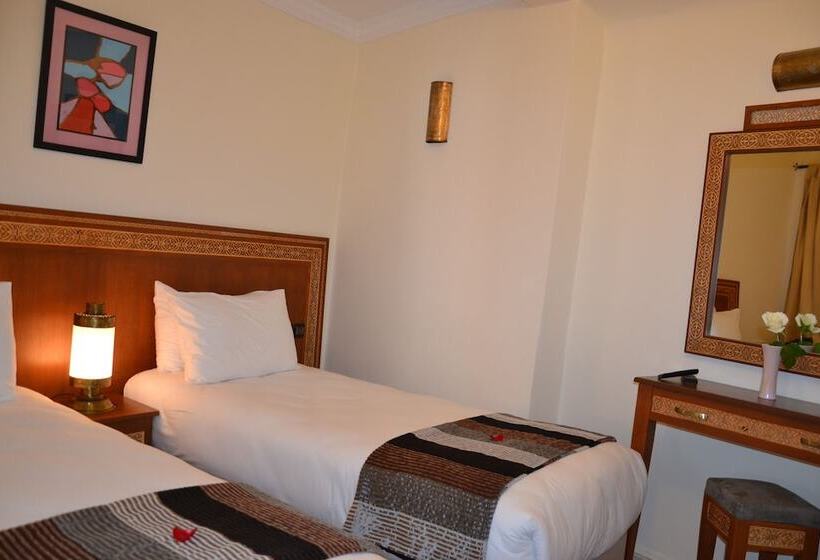 Полулюкс, Riad Ben Atar