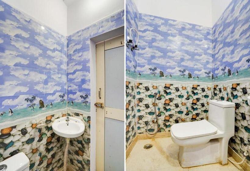 Трехместный Номер Классика, Collection O Hotel Golden Moon