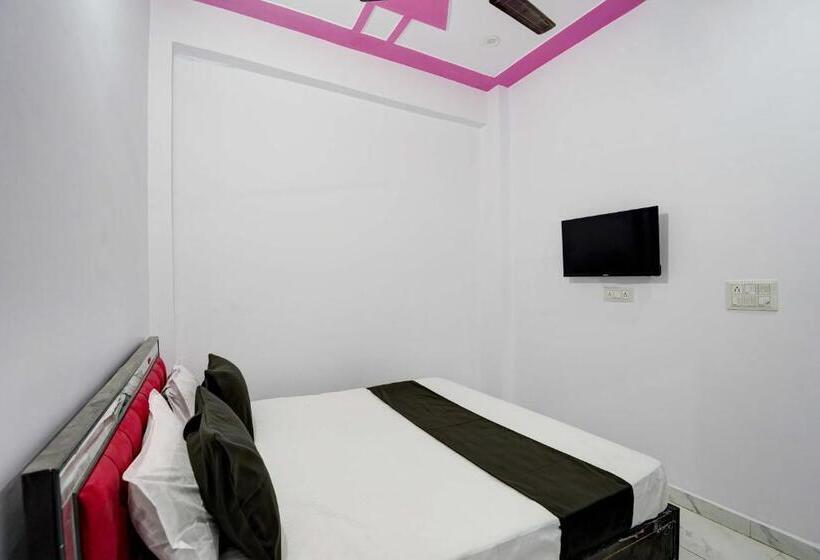 Трехместный Номер Классика, Collection O Hotel Golden Moon