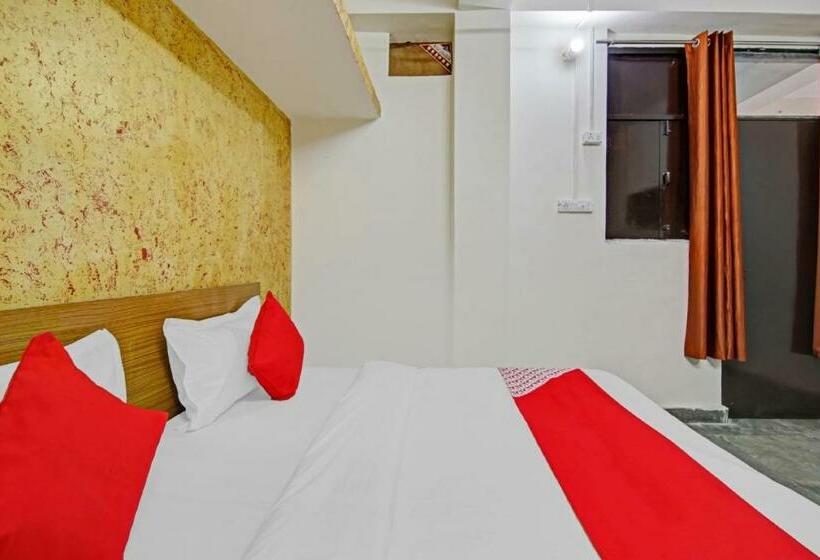 Трехместный Номер Классика, Flagship Hotel Royal 18
