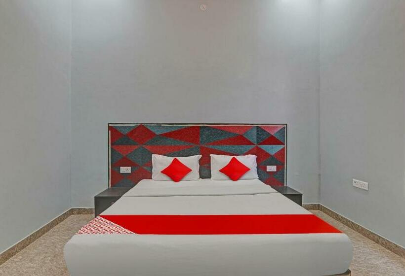 اتاق کلاسیک سه تخته, Flagship M V Rooms