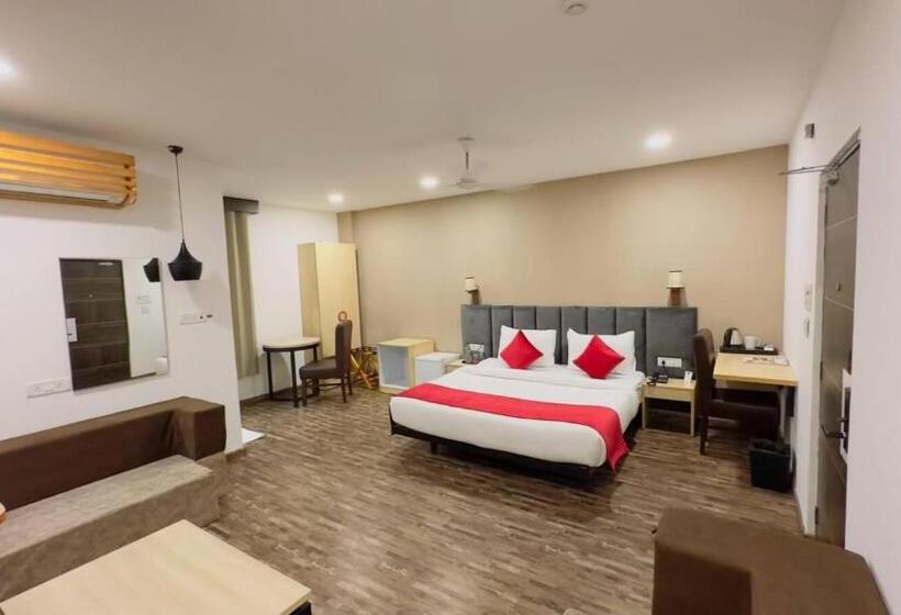 带阳台套房, Xenious Biz Ayaan Residency