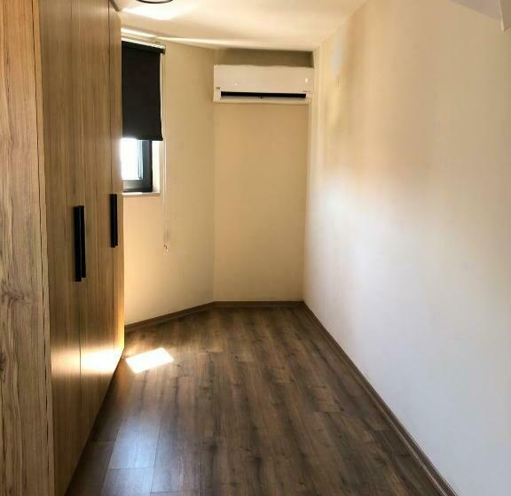 דירת חדר נוף לים, Pinna Home
