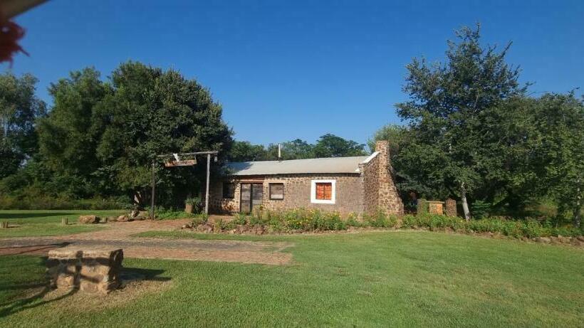 패밀리 방갈로, Hollybrooke Adventure Farm