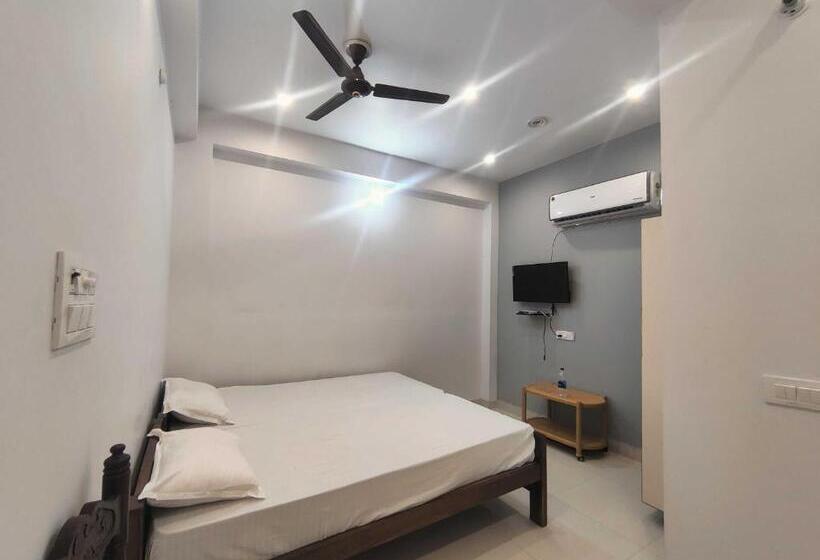 标准间, Spot On Hotel Kaushlendra Palace