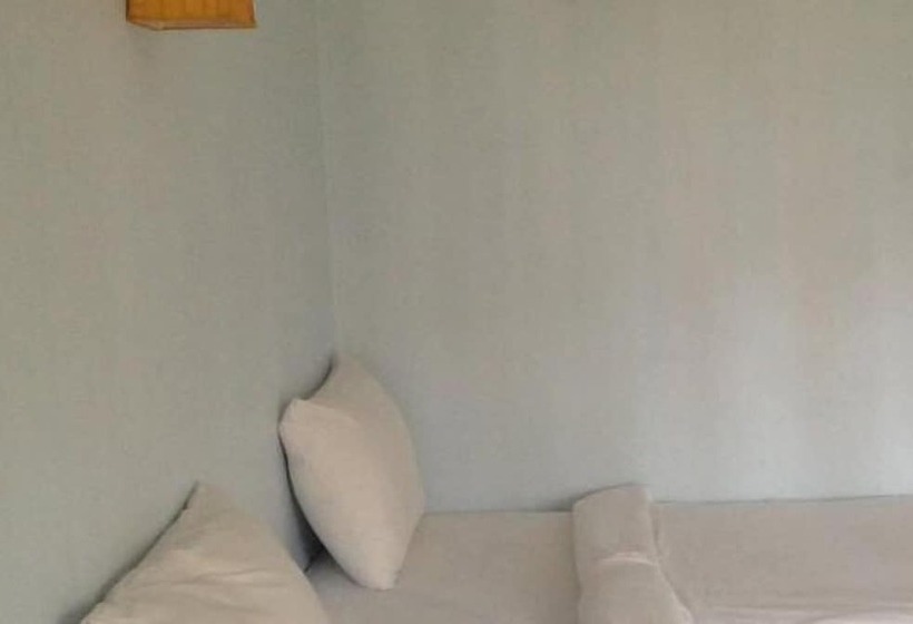 Quarto Estandar, Baan Busaba