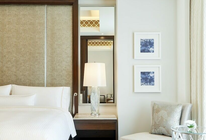 سوییت خانوادگی, Hilton Dubai Al Habtoor City