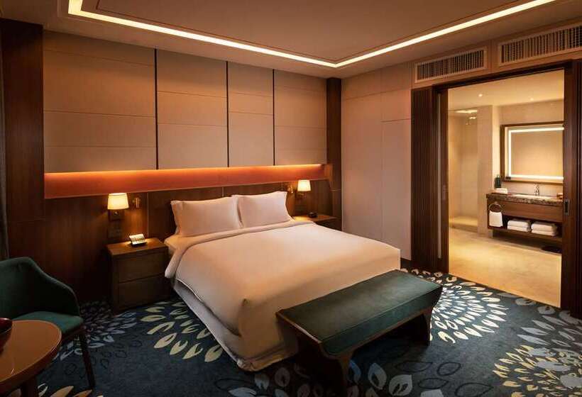 سوئیت با تخت بزرگ, Hilton Dubai Al Habtoor City