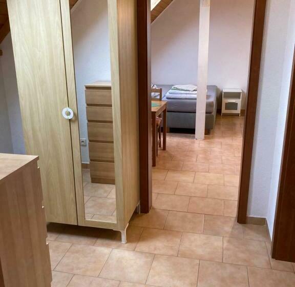 Студия Стандарт, Pension Hofberg