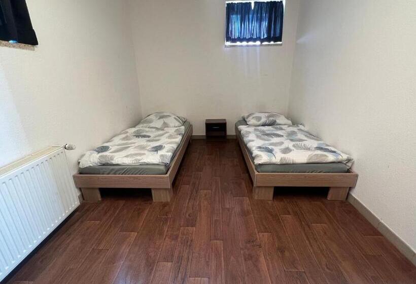 Номер Стандарт Совместная Ванная, Messe Zimmer Hannover Pattensen