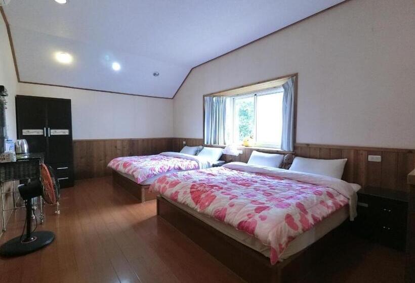 اتاق استاندارد چهار تخته, Star Coffee & Homestay