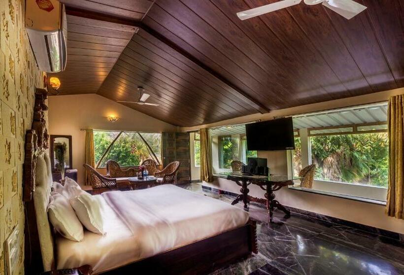 발코니가 있는 스위트, Lohagarh Corbett Resort