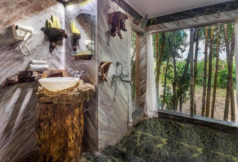 패밀리 룸 가든 전망, Lohagarh Corbett Resort