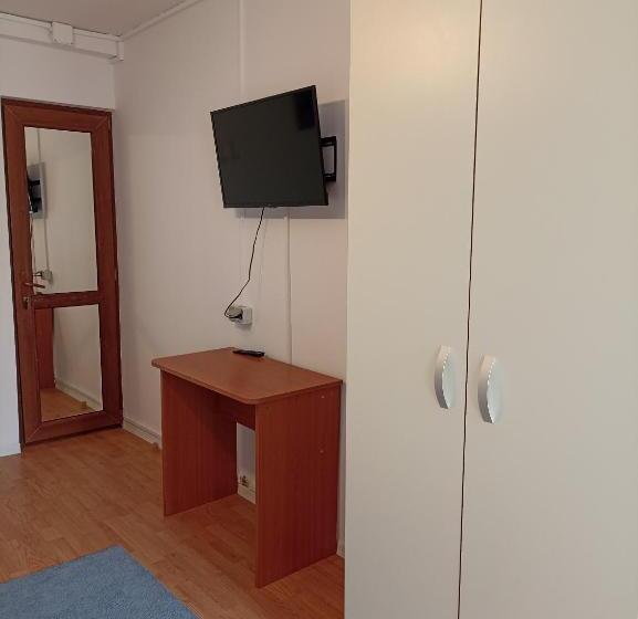اتاق استاندارد با بالکن, Almaville Mamaia