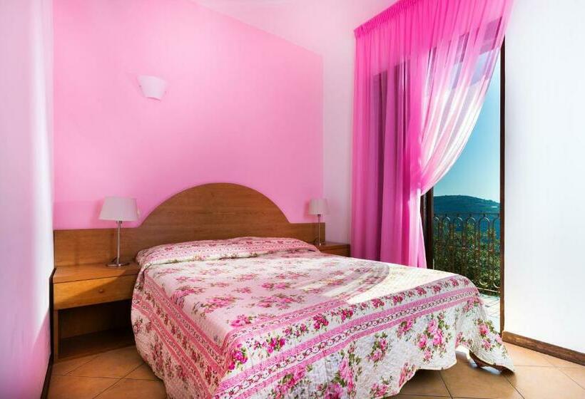 Номер Стандарт Вид на Море, L Ulivo Resort