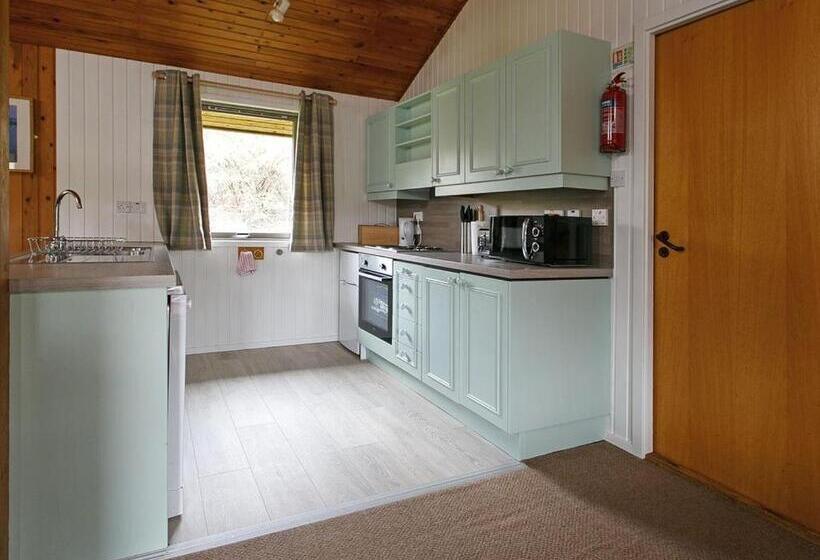 Дом 3 Спальни, Lochearnhead Loch Side