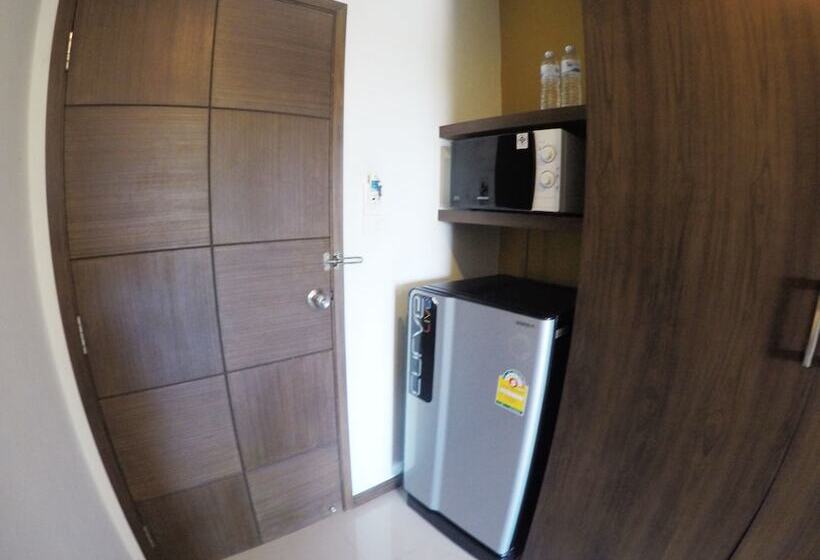 Номер Deluxe, Benjamas Place