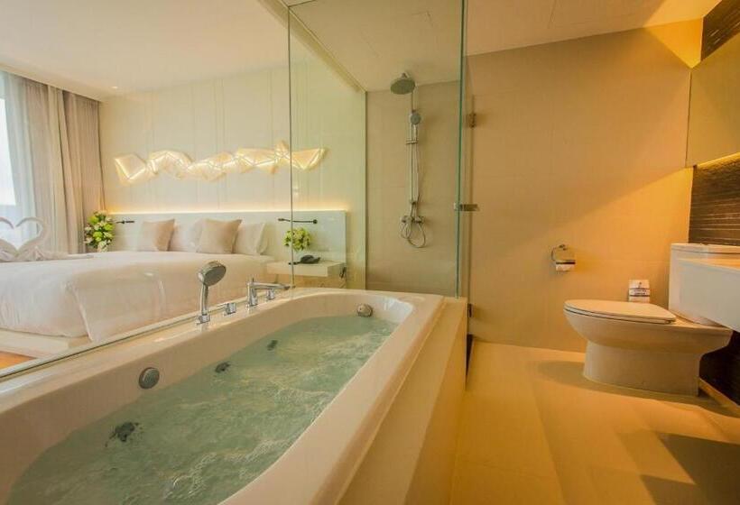 Люкс, Crystal Hotel Hat Yai