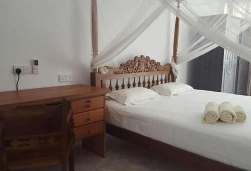 اتاق استاندارد با چشم‌انداز دریا, Edelweiss Resort