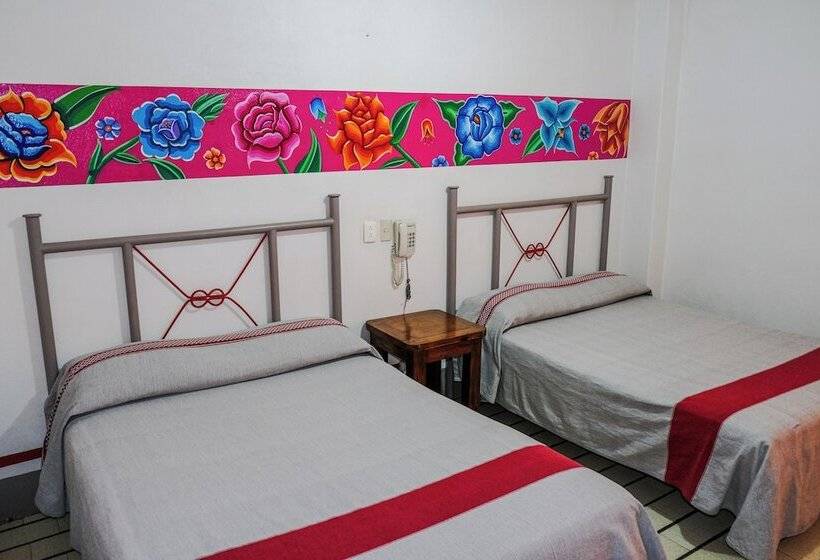 Habitación Triple Estándar, Posada El Cid
