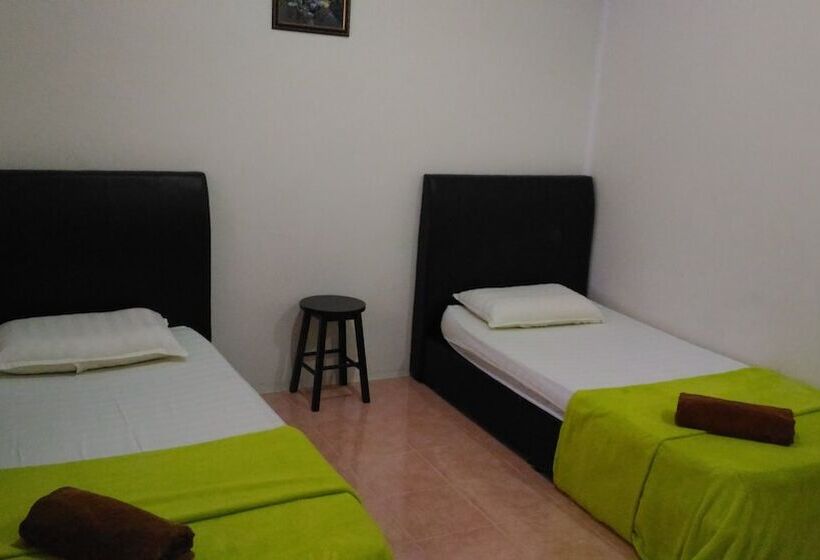 Standard Room, Tok Man Inn