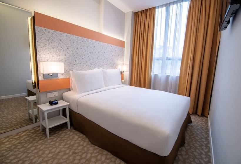 Люкс 2 Спальни, Holiday Inn Express & Suites Johor Bahru By Ihg