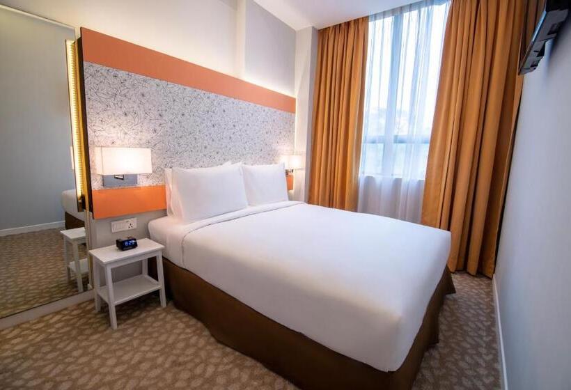Люкс 2 Спальни, Holiday Inn Express & Suites Johor Bahru By Ihg
