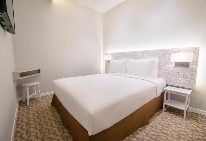Люкс 2 Спальни, Holiday Inn Express & Suites Johor Bahru By Ihg