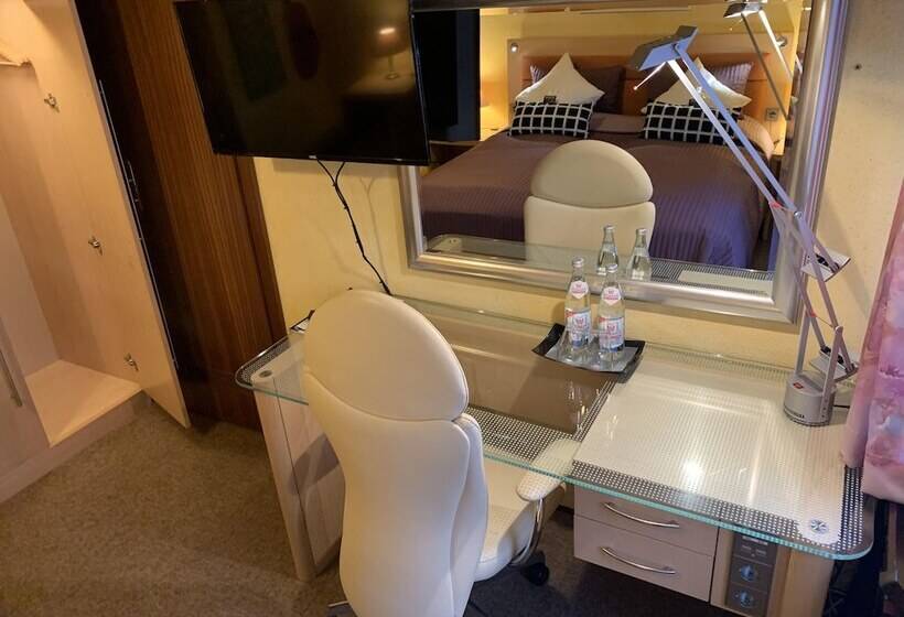 Номер Стандарт, Amadeus Boutique Hotel Deutscher Hof Inn & Suites