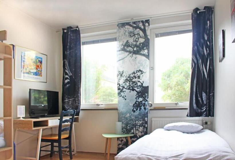 带共用浴室的标准房间, Drottninggatans Vandrarhem