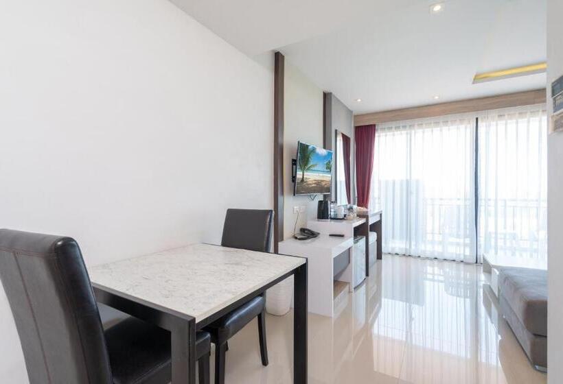 발코니가 있는 스위트, Paripas Patong Resort   Sha Extra Plus