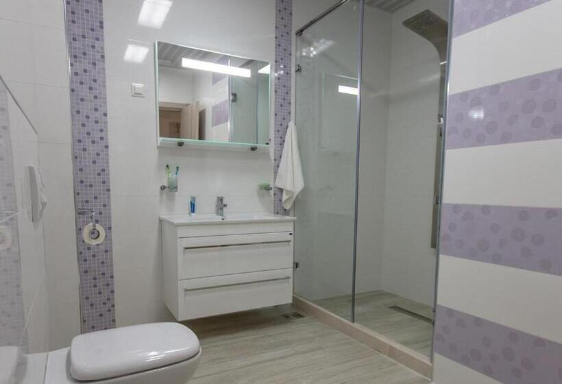 آپارتمان 1 خوابه با چشم‌انداز جانبی دریا, Apart Hotel Sea Fort