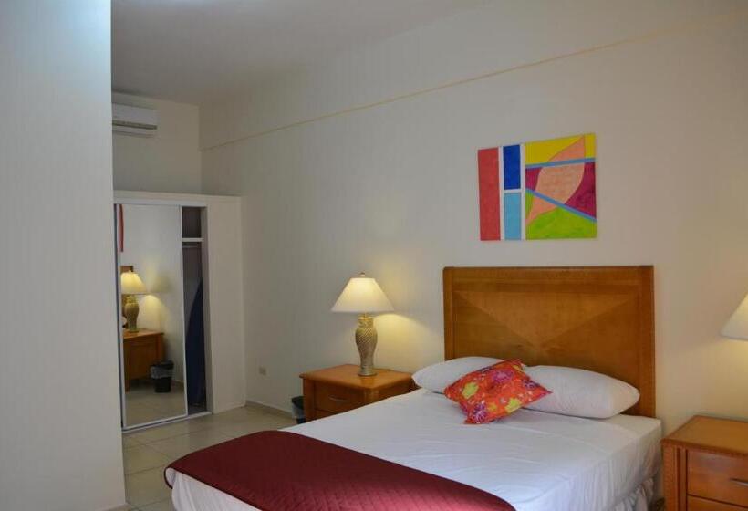 استودیوی استاندارد, Alicia's Inn