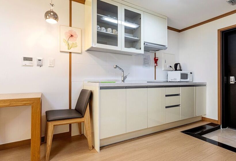 Номер Deluxe Вид на Море, The Bay Jeju Resort