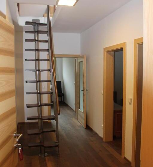 Апартаменты Comfort 3 Спальни, Waldhof