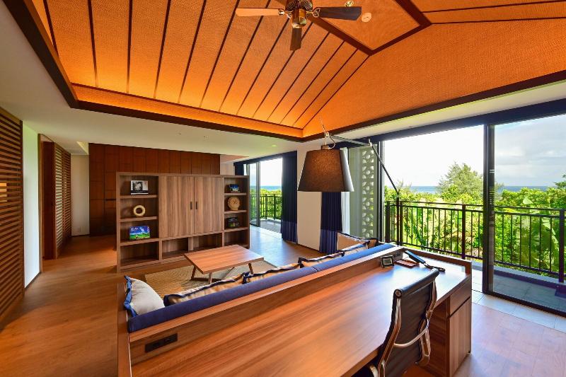 Люкс, Fusaki Beach Resort Hotel & Villas