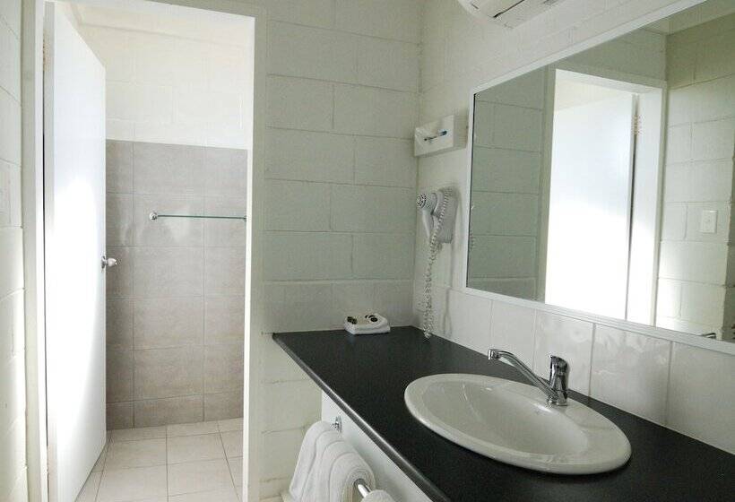 Номер Стандарт, Mayfair Motel