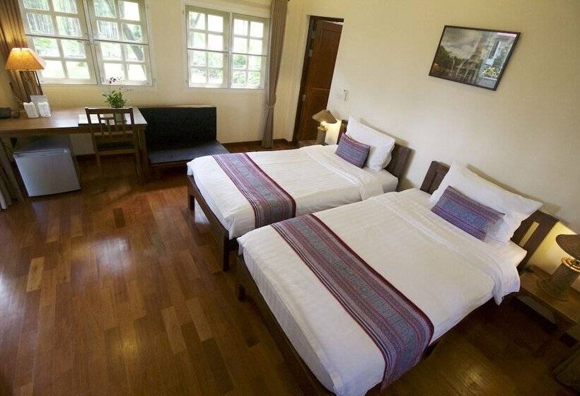 اتاق لوکس, Monoceros Resort