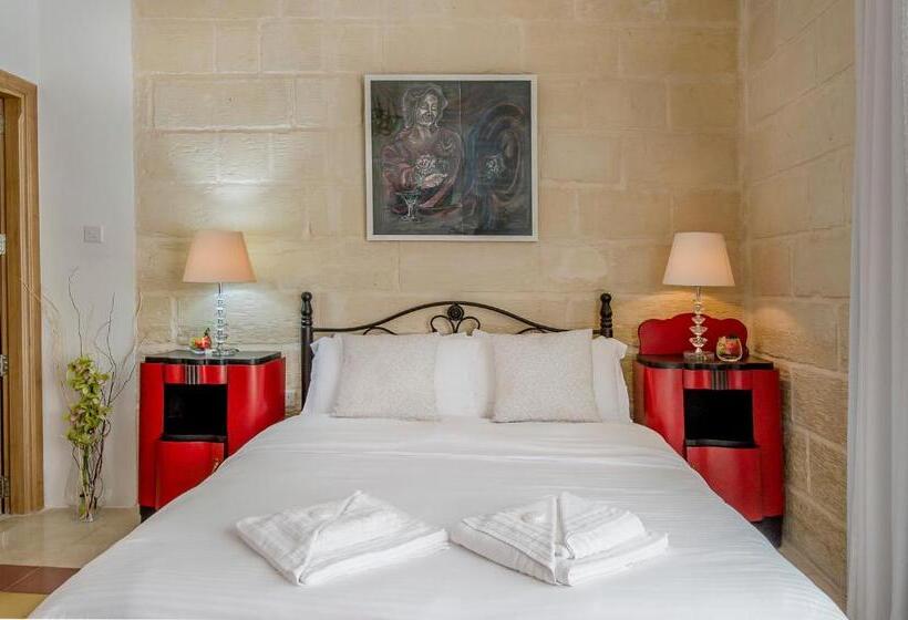 اتاق کلاسیک خانوادگی, Point De Vue Guesthouse
