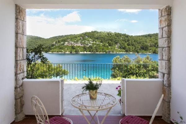 Triple Room Sea View, Guest House Busurelo