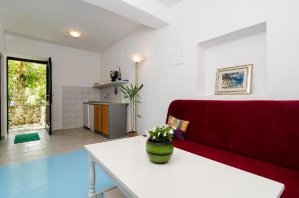 Апартаменты 1 Спальня с Террасой Вид на Море, Guest House Busurelo