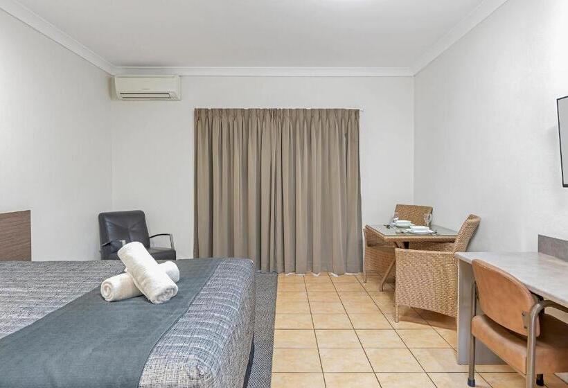 Номер Executive, Midlander Motor Inn